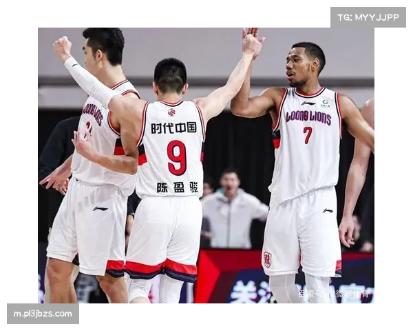 吉林爆冷新疆展现黑马本色 摩尔34分率队完成双杀 吉林爆冷新疆展现黑马本色 摩尔34分率队完成双杀